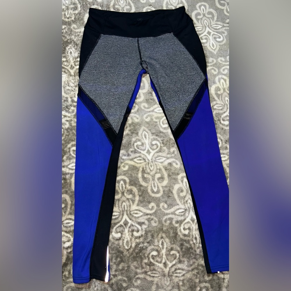 Ardene Active Wear Leggings in Gray and Blue
